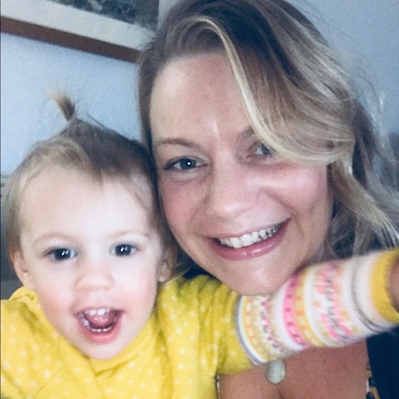 Natalia’s Closet *Fun Family Style.* - Picture 2 of 5